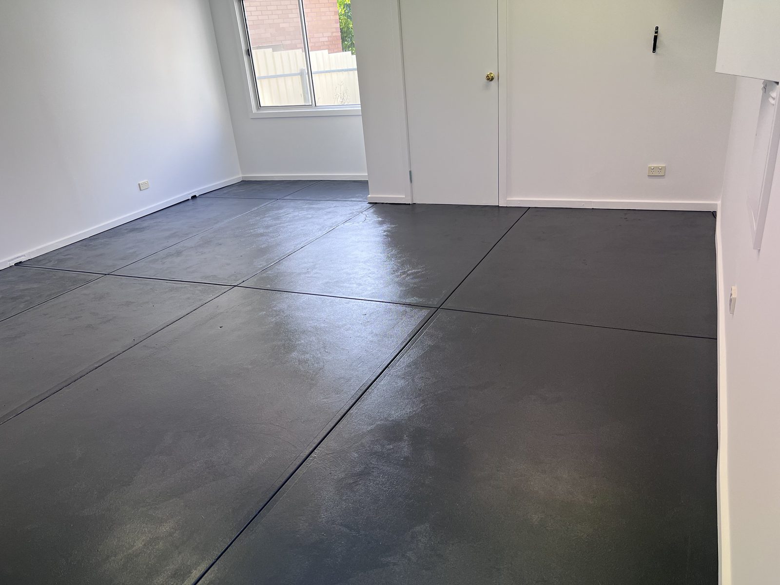Roof after restoration and painting — Top Quality Painting